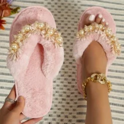 Elegant Applique Imitation Pearls Fluffy Flip-Flops Slippers