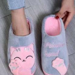 Casual Cartoon Cat Letters Embroidery Warmth Fluffy Slippers